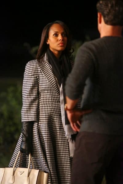 Olivia Pope wearing checked jacket