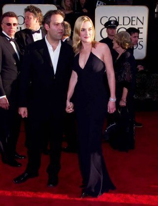 Kate winslet's best red carpet moments 2 2002 Golden Globes