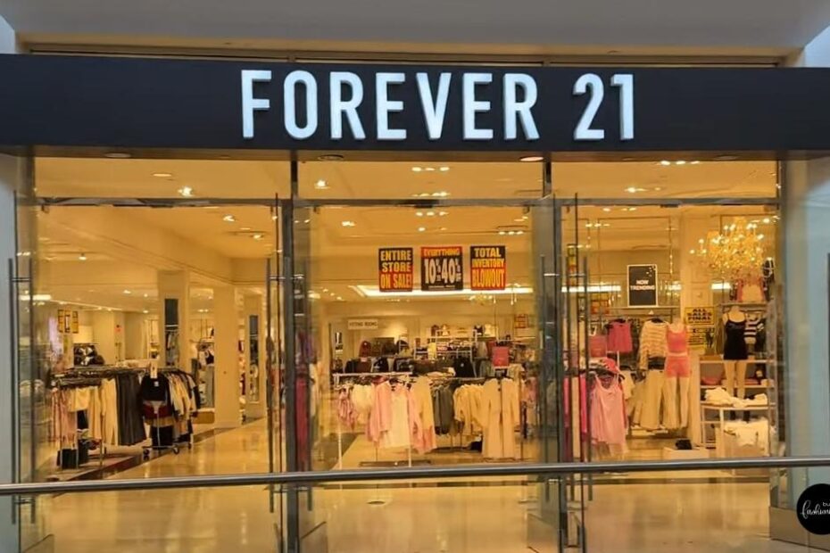Forever 21 storefront