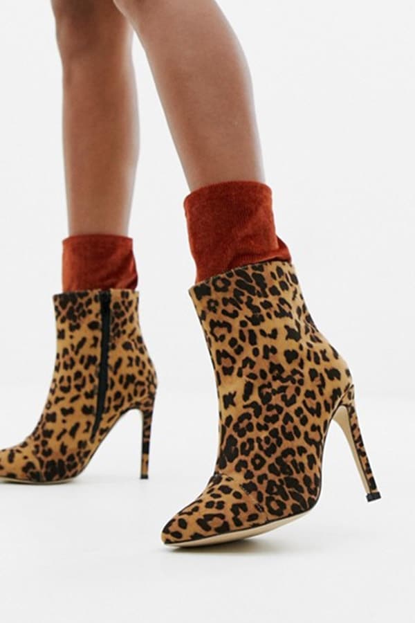 Socks with leopard booties 