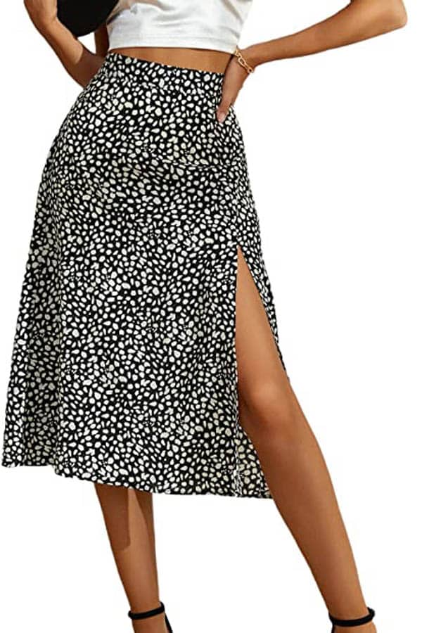 25 summer outfits on the cheap: Get 'em all for $200 9 Close-up of a-line, knee-length skirt with slit.