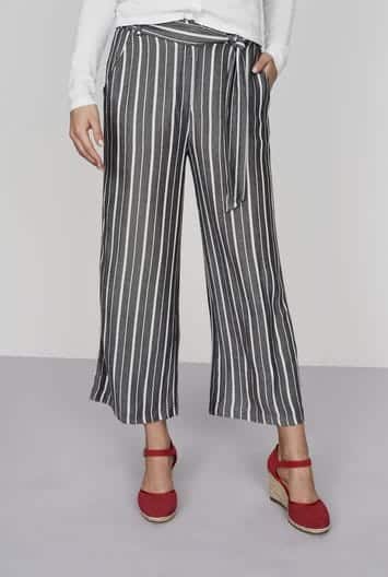 Black and white striped wide-legged crop pants for tall girls